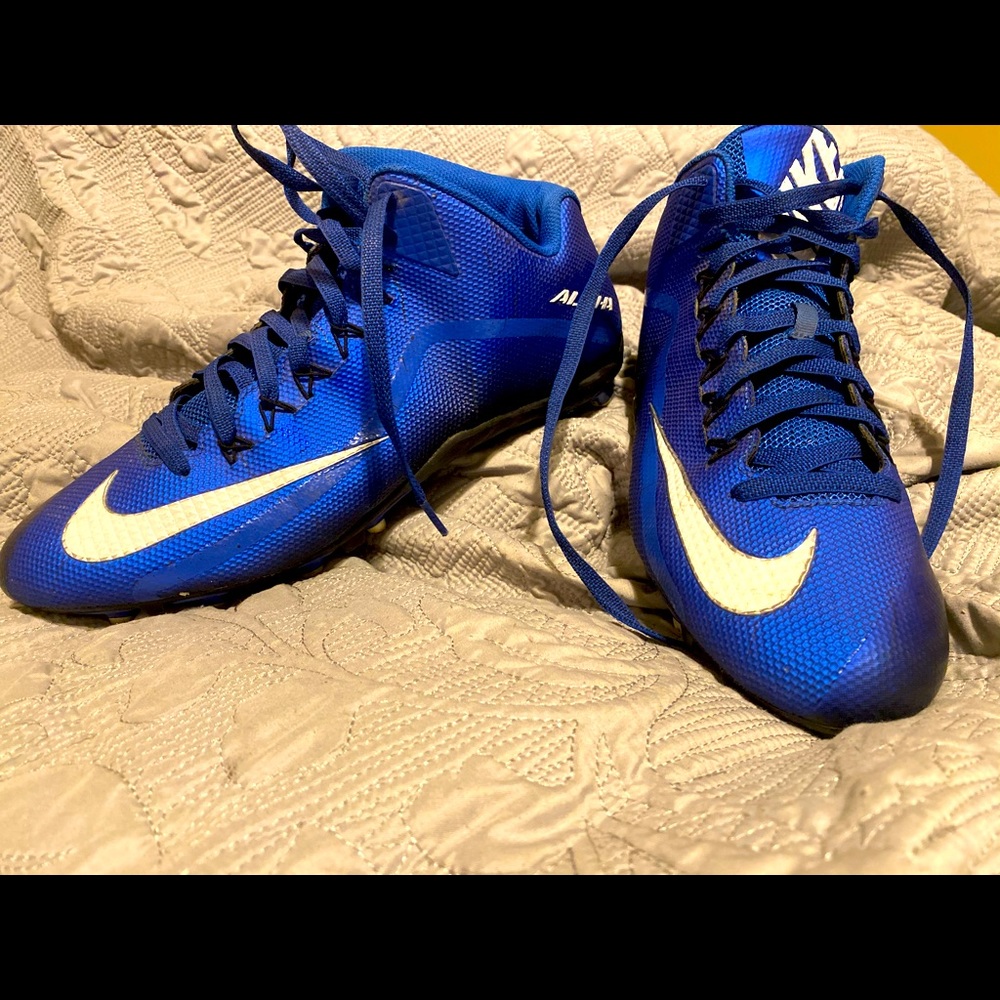 Nike Alpha Men’s cleats